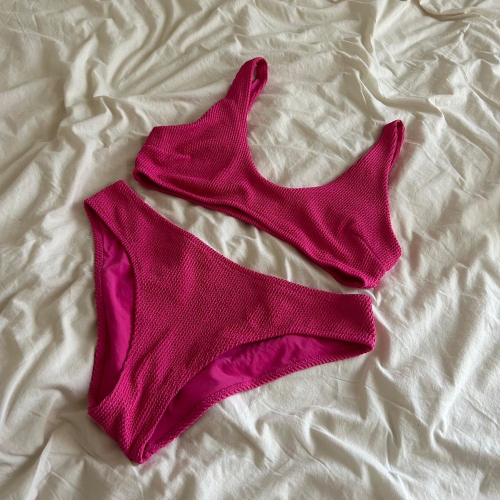 h&m Women's Pink Textured Bikini Set